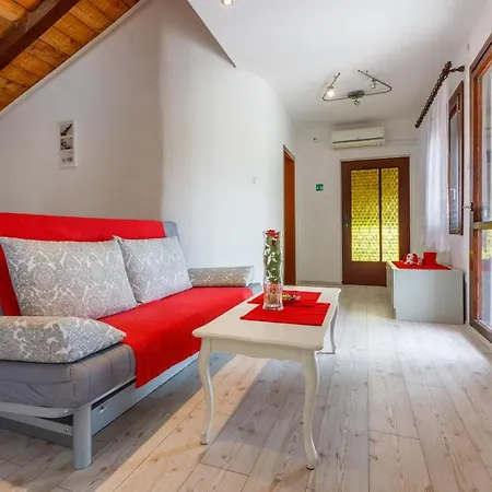 Ledy Apartmán *
