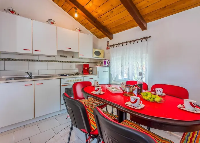 Ledy Apartment